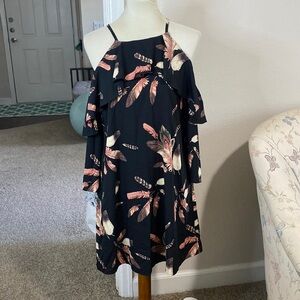 Altard State Off shoulder casual dress